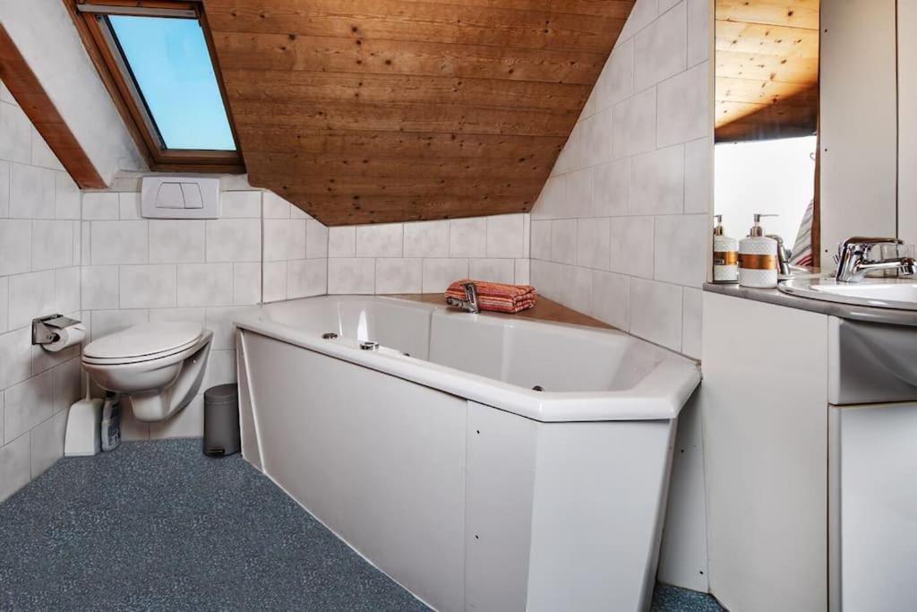 Apartment Navah Uetendorf エクステリア 写真